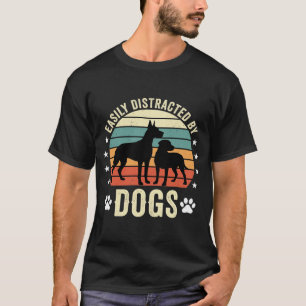 Camiseta Facilmente Distraído por Cães Vintage Retro Pôr do