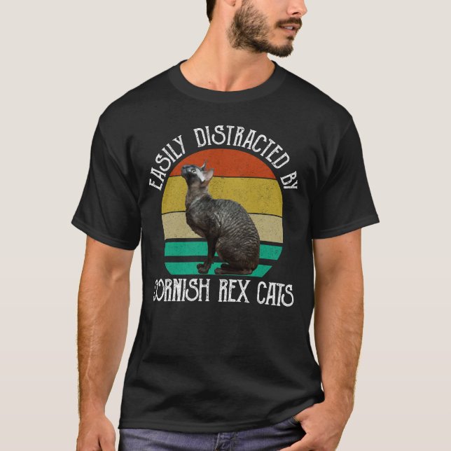 Camiseta Facilmente Distraído Por Gatos Cornish Rex (Frente)