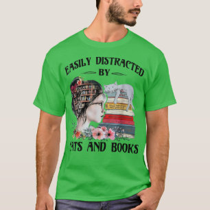 Camiseta Facilmente distraído por gatos e livros347