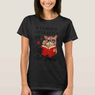 Camiseta Facilmente Distraído Por Gatos E Livros Amor Engra