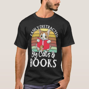 Camiseta Facilmente Distraído Por Gatos E Livros Gato Ou Li
