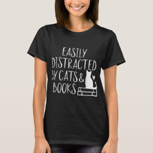 Camiseta Facilmente distraído por Gatos e Livros - Livro Br