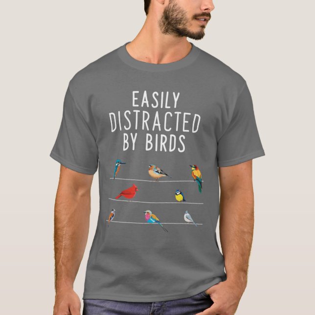 Camiseta Facilmente Distraído Por Pássaros vintage (Frente)