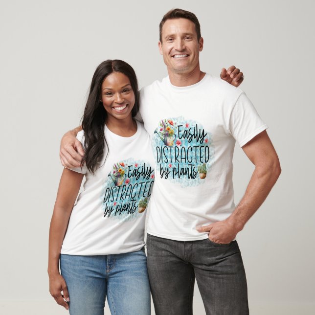 Camiseta Facilmente Distraído Por Plantas (Unissex)