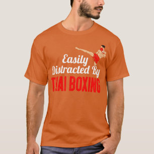 Camiseta Facilmente Distraído Por Tai Boxing