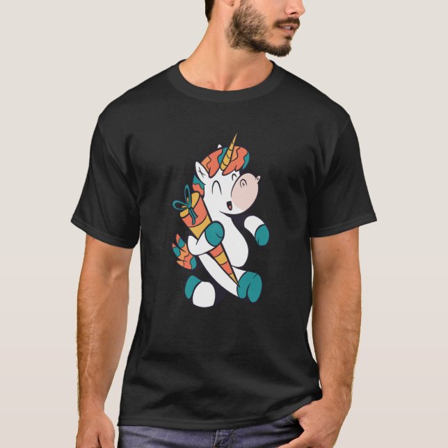Camiseta Faculdade Unicorn Schulkind First Class (Frente)