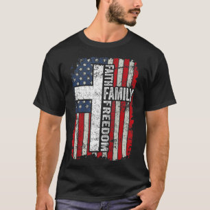 Camiseta Faith Family Freedom Patriotic US Flag Christian 4