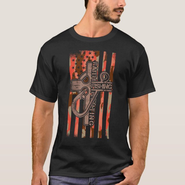 Camiseta Faith Fisheries Hunter Christian Cross Ameri (Frente)