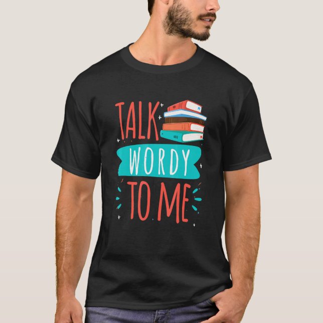 Camiseta Fale Comigo Para Um Cl De Bookworm Do Leitor (Frente)