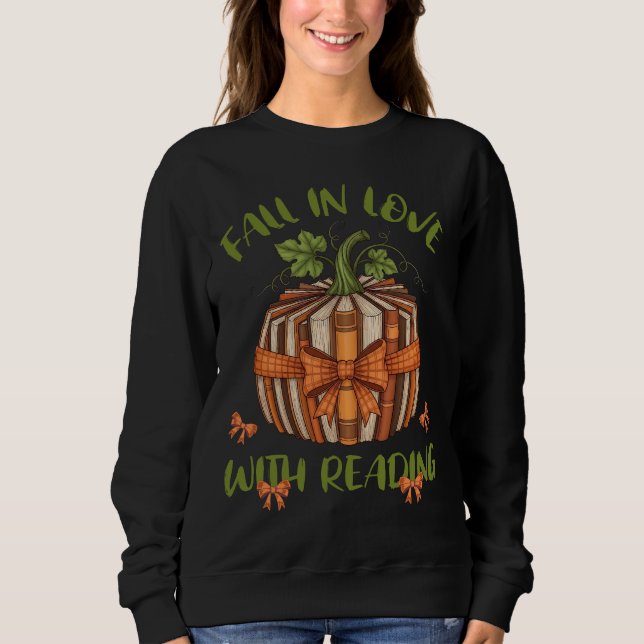Camiseta Fall In Love With Reading Cozy Autumn Book Lover (Frente)