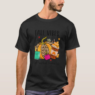 Camiseta Fall Vibes & Aquele Professor Pré-Escolar Vida Leo