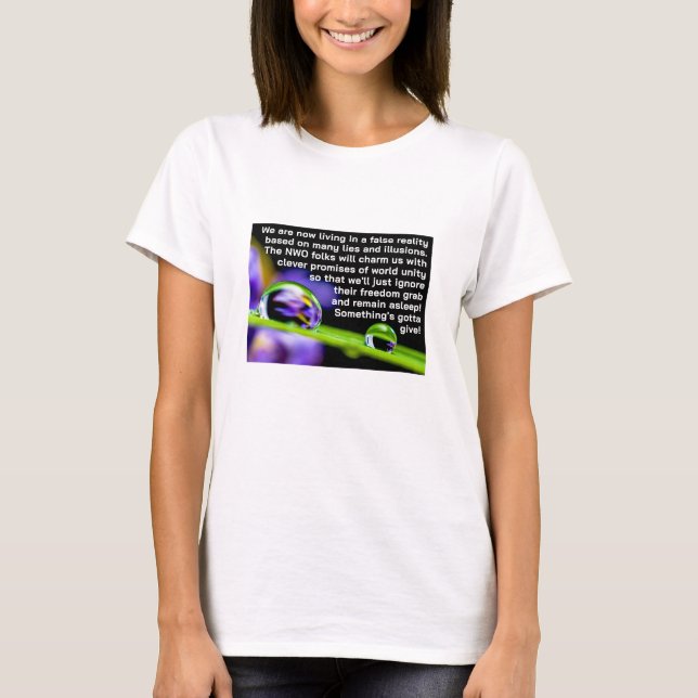 Camiseta Falsa realidade (luz) (Frente)