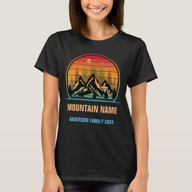 Camiseta Família de Acampamento em Montanhas Personalizadas (Frente)