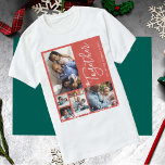 Camiseta Família de colagens fotográficas moderno Natal per<br><div class="desc">Camisa de Natal da família de colagem de fotos moderna em um fundo vermelho (cor alterável) com uma tendência unida de escrita manual e cobertura de flocos de neve brancos.           Personalize-o com as suas imagens e texto!</div>