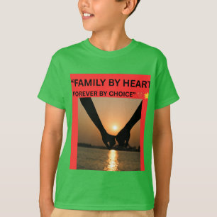 CAMISETA FAMÍLIA DE CORAÇÃO PARA SEMPRE POR OPÇÃO