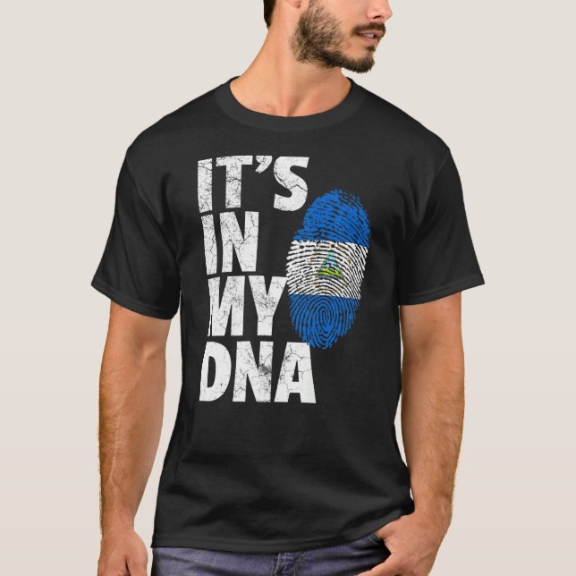 Camiseta Família de Nação Doméstica do Orgulho de Bandeiras (Frente)