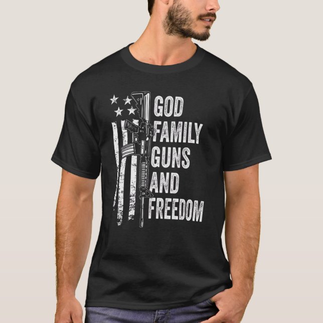 Camiseta Família Deus Armas e Liberdade Pro Arma Usa 4 de j (Frente)
