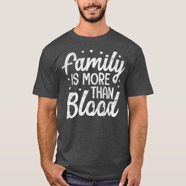 Camiseta Família É Mais Do Que Adoção De Sangue Foster Mãe  (Frente)