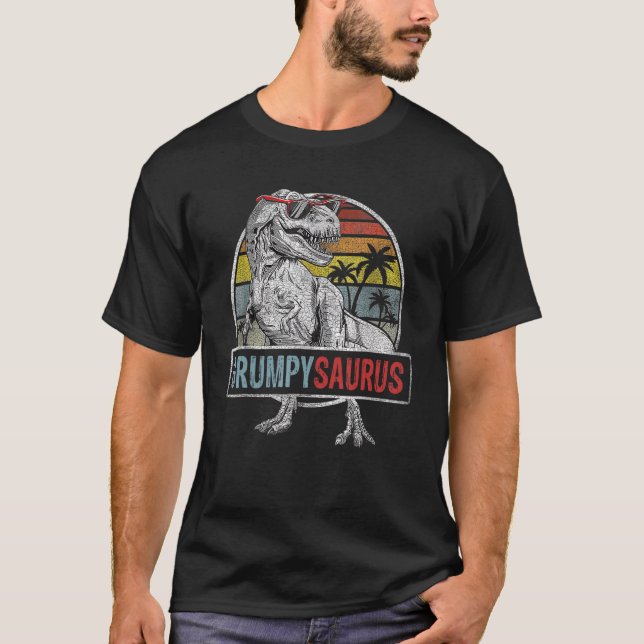 Camiseta Família Grumpysaurus Rex Dinosaur Grumpy saurus (Frente)