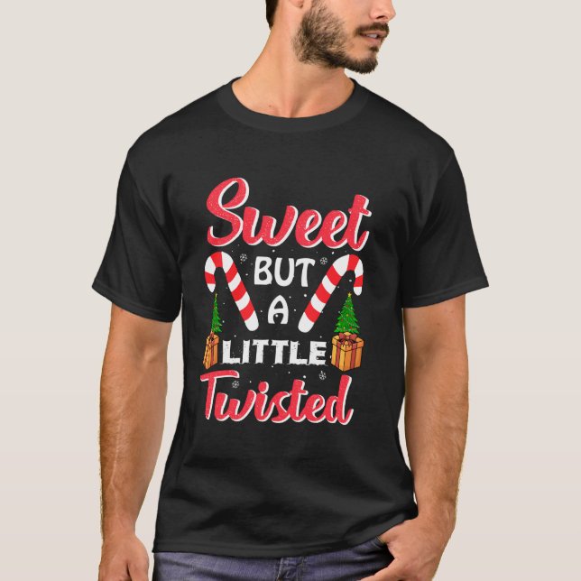 Camiseta Família Natal Doce Mas Pequeno Pajama Torcido (Frente)