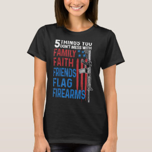 Camiseta Familiar Amigos de Fé Sinalizador Armas de Fogo Ba