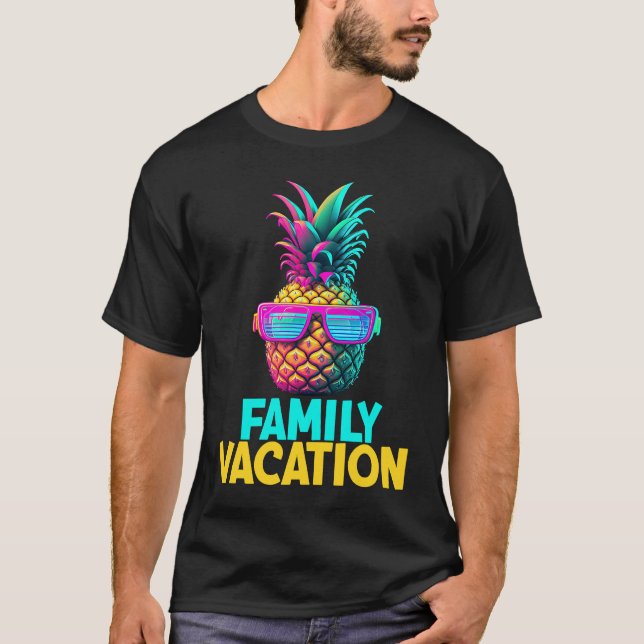 Camiseta Family Vacation Funny Retro Pineapple Sunglasses V (Frente)