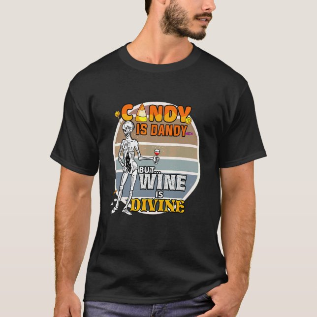 Camiseta Fantasia de Halloween Esqueleto Doce é Chique (Frente)