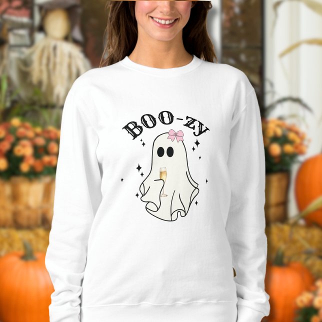 Camiseta Fantasmas Simpáticos e Bebedores de Boo-zy no Hall (Simple Boo-zy Drinking Cute Ghosts Halloween sweatshirt)