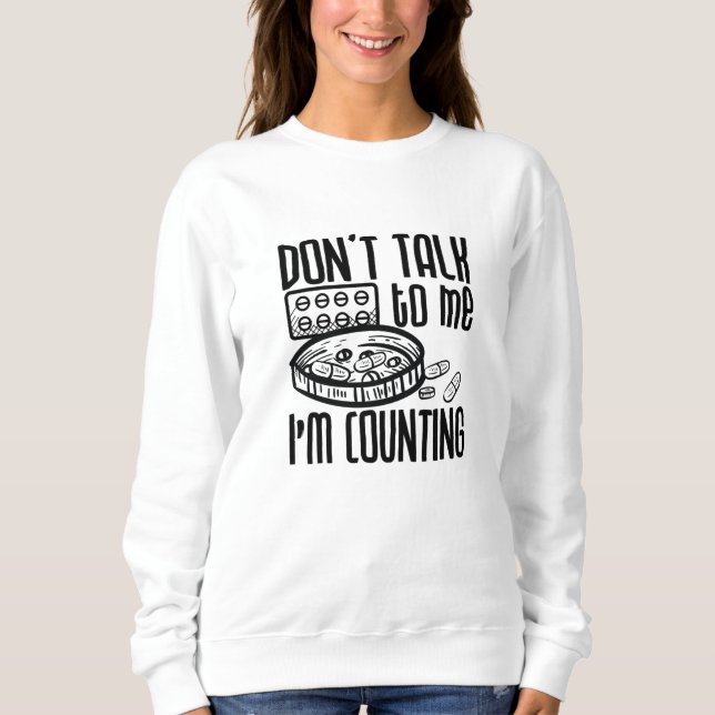 Camiseta Farmácia Não fale comigo Estou contando com farmac (Frente)