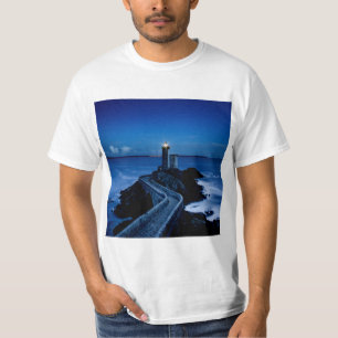 Camiseta Farol na parede do oceano à noite