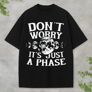 Camiseta Fases da Lua Design de Citação Espacial Divertida