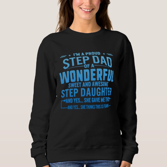 Camiseta Fathers Day Step Dad Awesome Step Daughter She Gav (Frente)