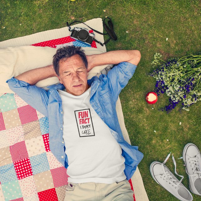 Camiseta Fato divertido que não me importo (Criador carregado)