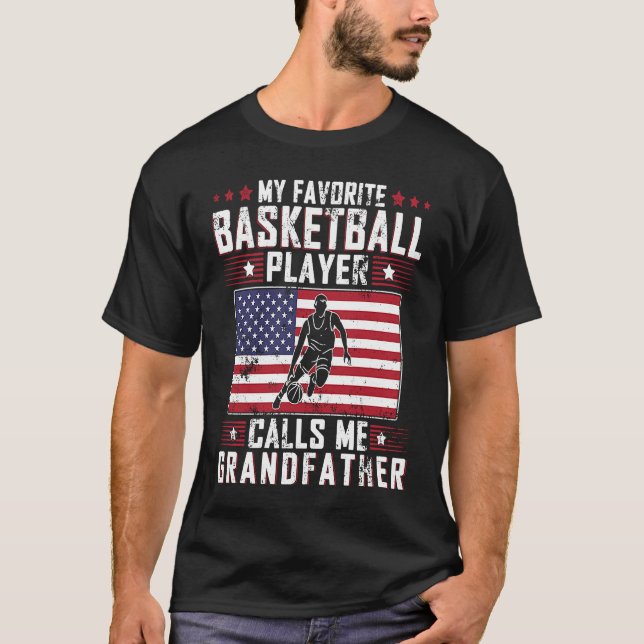 Camiseta Favorite Basketball Player Calls Me Grandfather Fa (Frente)