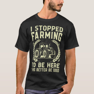 Camiseta Fazenda Engraçada 'Parei de Cultivar Para Estar Aq