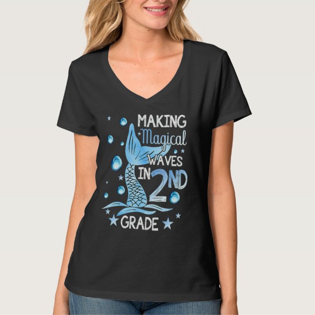 Camiseta Fazendo Ondas Mágicas na Professora de Sereia da 2 (Frente)