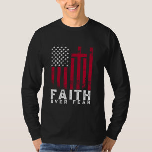 Camiseta Fé sobre o medo da citação cristã inspiradora