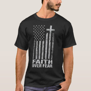 Camiseta Fé Sobre O Medo Da Legal Cruz De Bandeira Cristã P