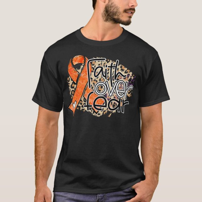Camiseta Fé sobre o medo do guerreiro da consciência leopar (Frente)