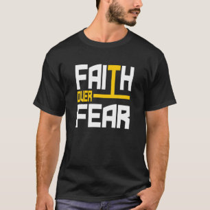 Camiseta Fé sobre o medo o amor a Jesus Bíblia cristã verso