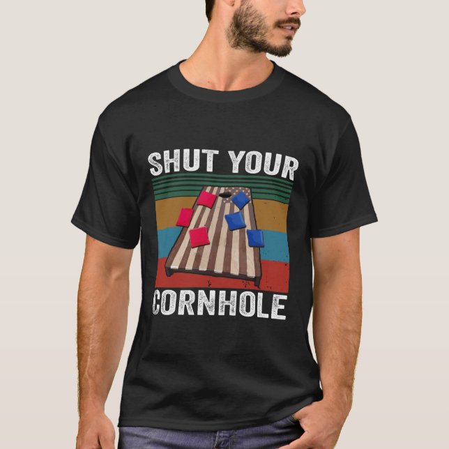 Camiseta Feche Sua Ideia De Dom Engraçado Para Cornhole Pl (Frente)