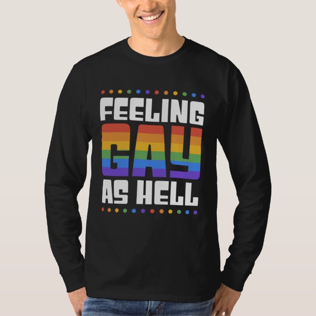 Camiseta Feeling Gay As Hell  Trendy LGBTQ Queer Pride Aest (Frente)