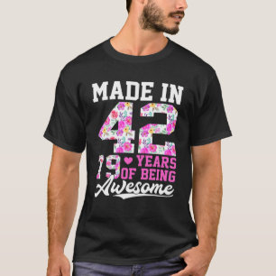 Camiseta Feita Em 1942 Flores Cute 79º Aniversário Mulher