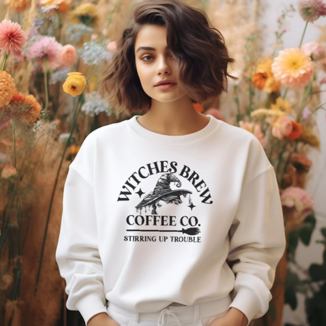 Camiseta Feiticeiras assustadoras do Halloween Brew Mulhere (Criador carregado)