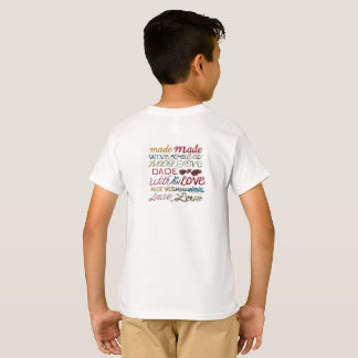 Camiseta FEITO COM AMOR - Design de felicidade