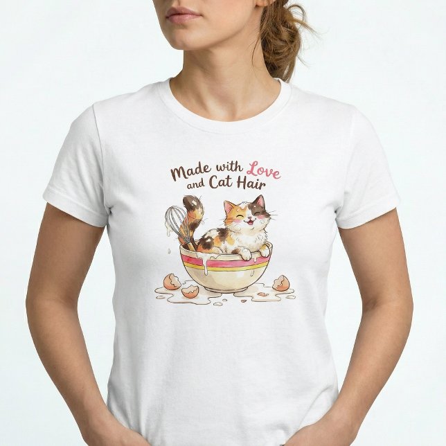 Camiseta Feito com Amor e Cabelo de Gato Mãe de Gato Divert (Criador carregado)