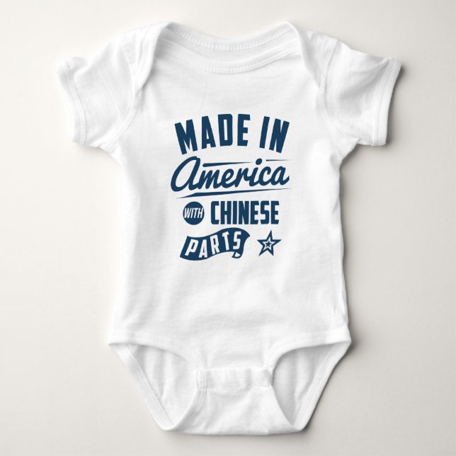 Camiseta Feito em América com peças chinesas (Frente)