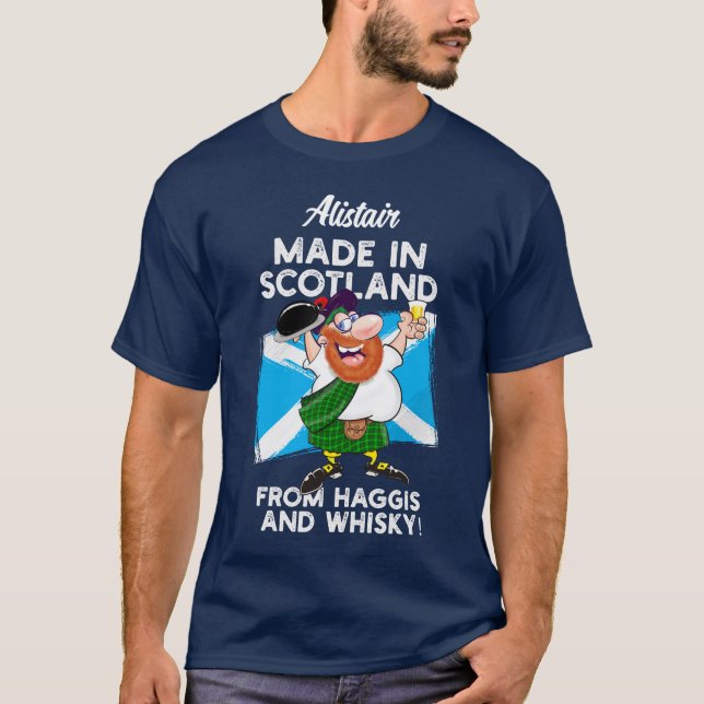 Camiseta Feito na Escócia por Haggis e Whisky (Frente)