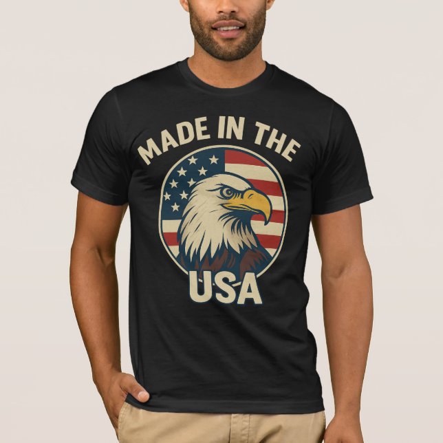 Camiseta Feito nos EUA - Bold Patriotic Eagle Tee (Frente)
