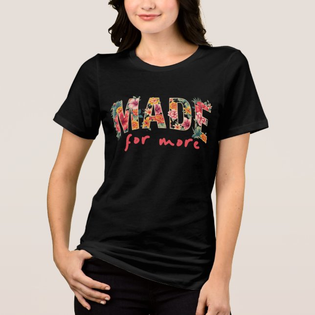 Camiseta Feito para Brilhar – Design Floral Ousado (Frente)